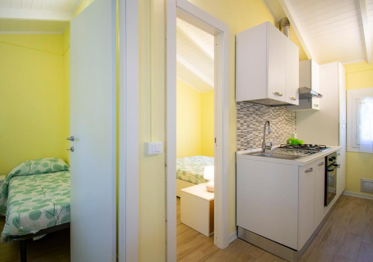 Hotel Camping Parco Vacanza Partaccia 2 à Marina di Massa Extérieur photo
