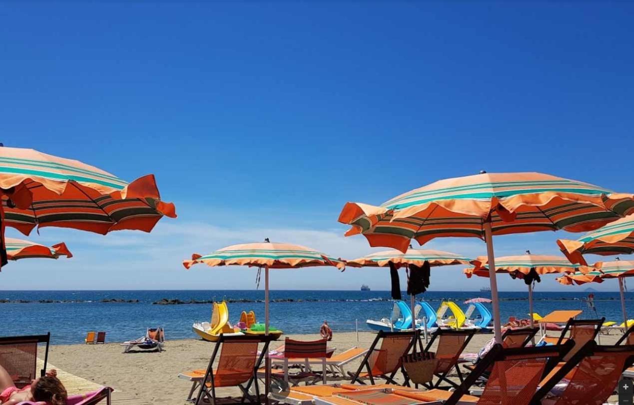 Hotel Camping Parco Vacanza Partaccia 2 à Marina di Massa Extérieur photo