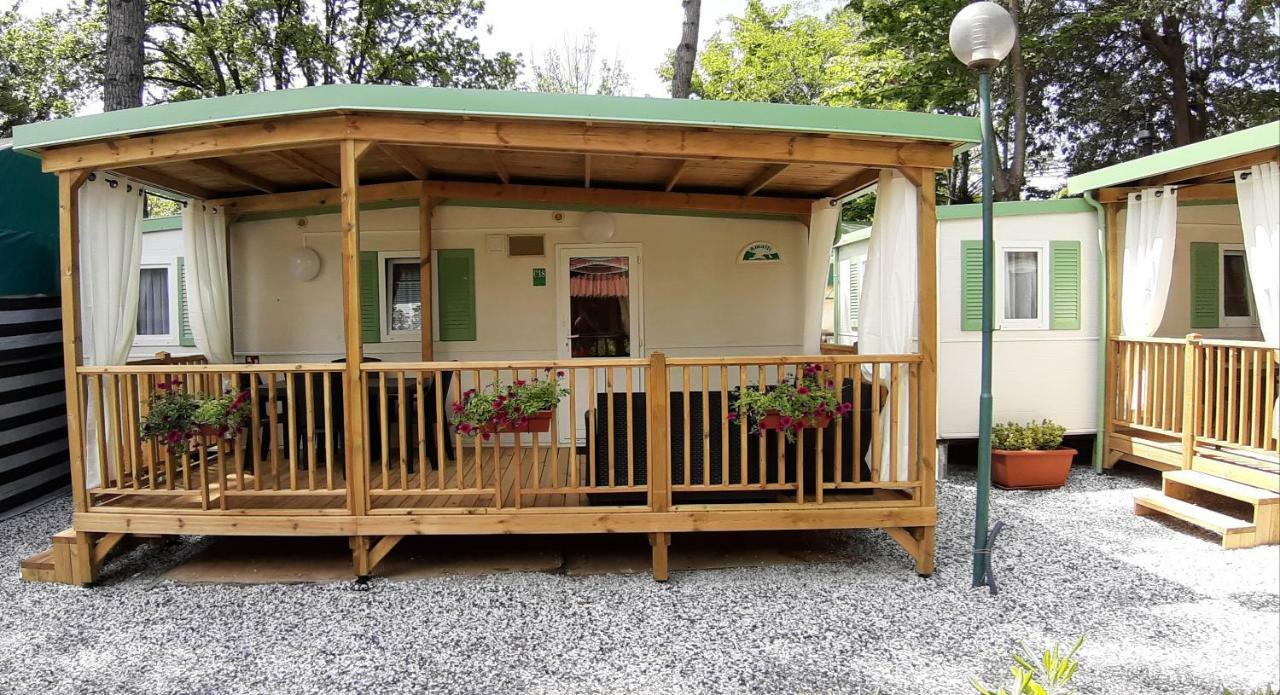 Hotel Camping Parco Vacanza Partaccia 2 à Marina di Massa Extérieur photo